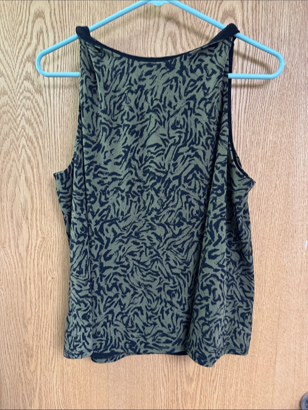 Olive Green Printed Sleeveless Tank Top by‎